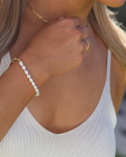 FRESHWATER PEARL BRACELET